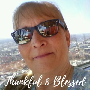 Meet your Posher, Pam